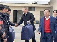 雷鋒街道黨工委書記肖勇率隊(duì)慰問駿達(dá)集團(tuán)一線員工