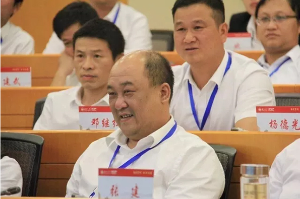 湖南望城縣雷鋒汽車運輸有限公司,長沙城市交通,校車運營,安保服務(wù),新能源科技 湖南望城縣雷鋒汽車運輸有限公司,長沙城市交通,校車運營,安保服務(wù),新能源科技