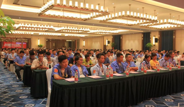 湖南望城縣雷鋒汽車運輸有限公司,長沙城市交通,校車運營,安保服務(wù),新能源科技 湖南望城縣雷鋒汽車運輸有限公司,長沙城市交通,校車運營,安保服務(wù),新能源科技