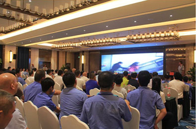 湖南望城縣雷鋒汽車運輸有限公司,長沙城市交通,校車運營,安保服務(wù),新能源科技 湖南望城縣雷鋒汽車運輸有限公司,長沙城市交通,校車運營,安保服務(wù),新能源科技