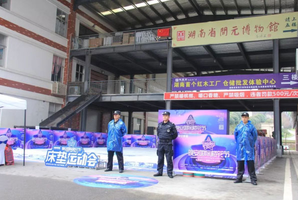 湖南望城縣雷鋒汽車運輸有限公司,長沙城市交通,校車運營,安保服務,新能源科技 湖南望城縣雷鋒汽車運輸有限公司,長沙城市交通,校車運營,安保服務,新能源科技