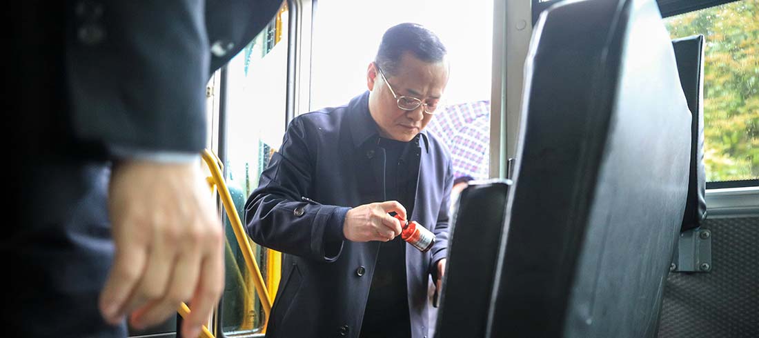 湖南望城縣雷鋒汽車運(yùn)輸有限公司,長(zhǎng)沙城市交通,校車運(yùn)營(yíng),安保服務(wù),新能源科技 湖南望城縣雷鋒汽車運(yùn)輸有限公司,長(zhǎng)沙城市交通,校車運(yùn)營(yíng),安保服務(wù),新能源科技