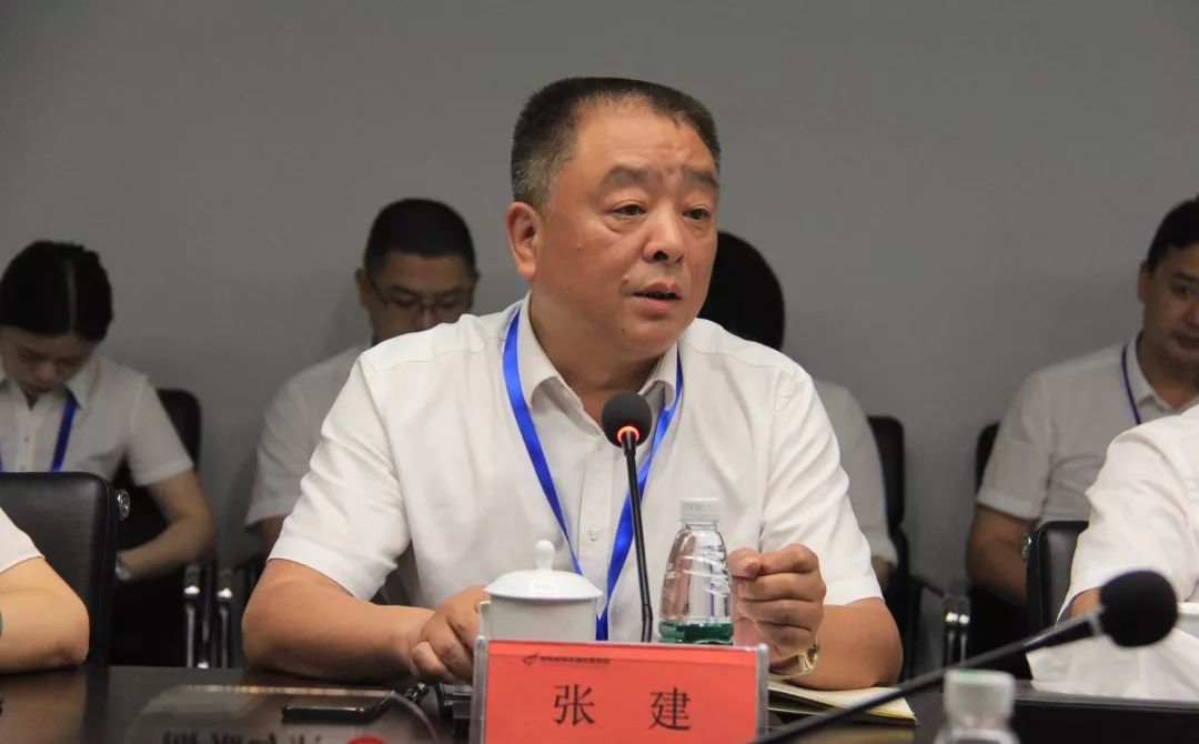 湖南望城縣雷鋒汽車運輸有限公司,長沙城市交通,校車運營,安保服務(wù),新能源科技