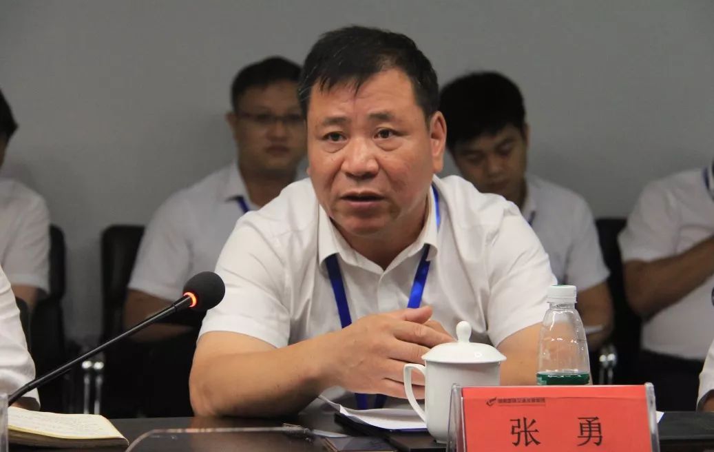 湖南望城縣雷鋒汽車運輸有限公司,長沙城市交通,校車運營,安保服務(wù),新能源科技