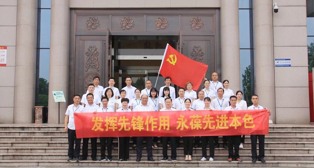 湖南望城縣雷鋒汽車運(yùn)輸有限公司,長沙城市交通,校車運(yùn)營,安保服務(wù),新能源科技