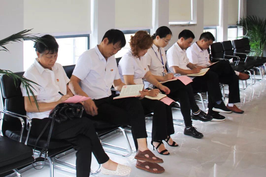 湖南望城縣雷鋒汽車運(yùn)輸有限公司,長沙城市交通,校車運(yùn)營,安保服務(wù),新能源科技