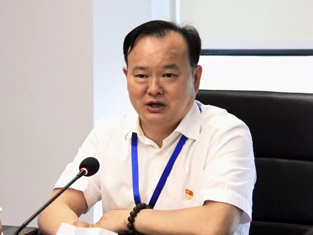 湖南望城縣雷鋒汽車運(yùn)輸有限公司,長沙城市交通,校車運(yùn)營,安保服務(wù),新能源科技