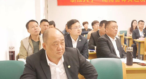 湖南望城縣雷鋒汽車運(yùn)輸有限公司,長沙城市交通,校車運(yùn)營,安保服務(wù),新能源科技 湖南望城縣雷鋒汽車運(yùn)輸有限公司,長沙城市交通,校車運(yùn)營,安保服務(wù),新能源科技