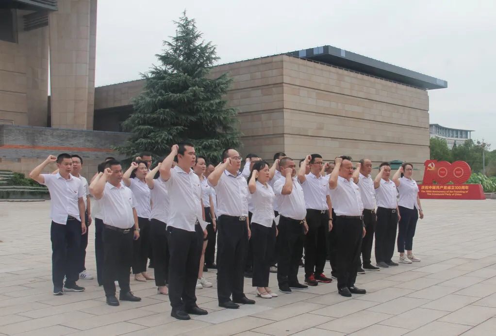 湖南駿達(dá)集團(tuán)有限公司,長沙城市交通,校車運營,安保服務(wù),新能源科技