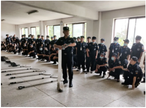 湖南駿達(dá)集團(tuán)有限公司,長(zhǎng)沙城市交通,校車運(yùn)營(yíng),安保服務(wù),新能源科技