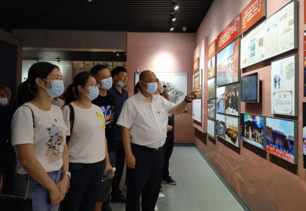 湖南駿達(dá)集團(tuán)有限公司,長(zhǎng)沙城市交通,校車(chē)運(yùn)營(yíng),安保服務(wù),新能源科技 湖南駿達(dá)集團(tuán)有限公司,長(zhǎng)沙城市交通,校車(chē)運(yùn)營(yíng),安保服務(wù),新能源科技