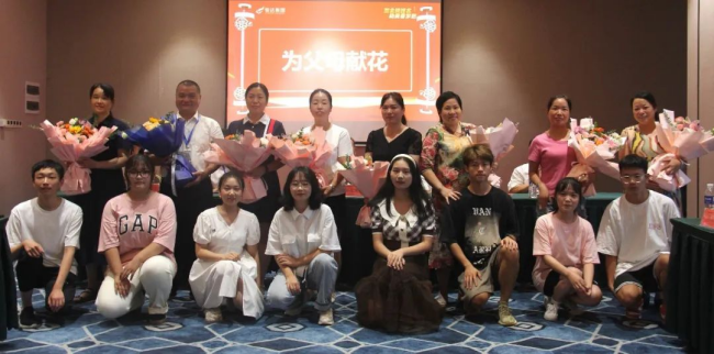 湖南駿達集團有限公司,長沙城市交通,校車運營,安保服務(wù),新能源科技