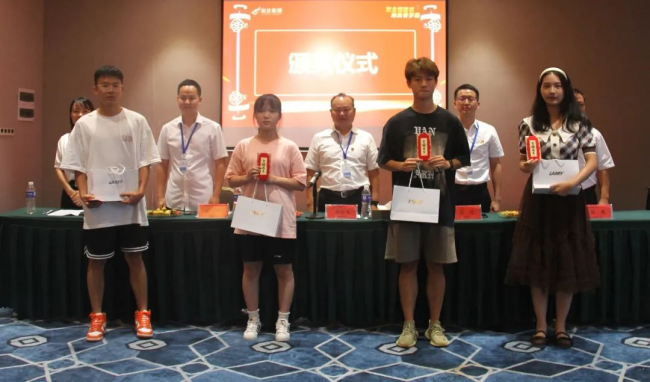 湖南駿達集團有限公司,長沙城市交通,校車運營,安保服務(wù),新能源科技