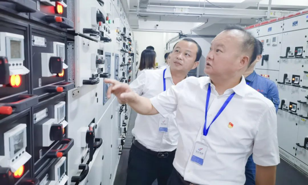 湖南駿達集團有限公司,長沙城市交通,校車運營,安保服務(wù),新能源科技