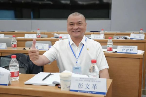 湖南駿達(dá)集團(tuán)有限公司,長沙城市交通,校車運(yùn)營,安保服務(wù),新能源科技