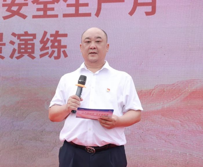 湖南駿達(dá)集團有限公司,長沙城市交通,校車運營,安保服務(wù),新能源科技