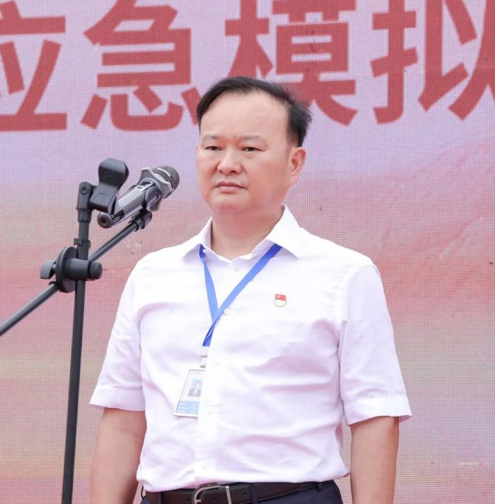 湖南駿達(dá)集團有限公司,長沙城市交通,校車運營,安保服務(wù),新能源科技