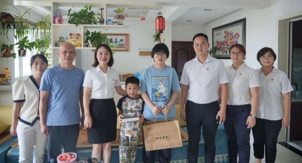 湖南駿達(dá)集團(tuán)有限公司,長沙城市交通,校車運(yùn)營,安保服務(wù),新能源科技