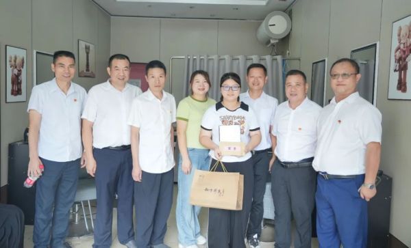 湖南駿達(dá)集團(tuán)有限公司,長沙城市交通,校車運(yùn)營,安保服務(wù),新能源科技