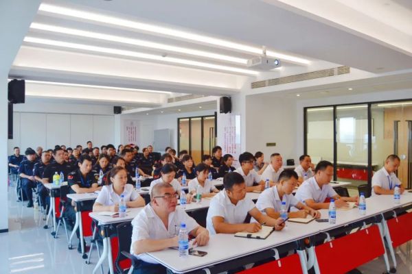 湖南駿達集團有限公司,長沙城市交通,校車運營,安保服務(wù),新能源科技