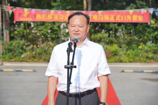 湖南駿達集團有限公司,長沙城市交通,校車運營,安保服務(wù),新能源科技