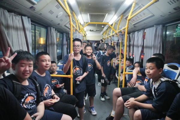 湖南駿達(dá)集團(tuán)有限公司,長(zhǎng)沙城市交通,校車運(yùn)營(yíng),安保服務(wù),新能源科技