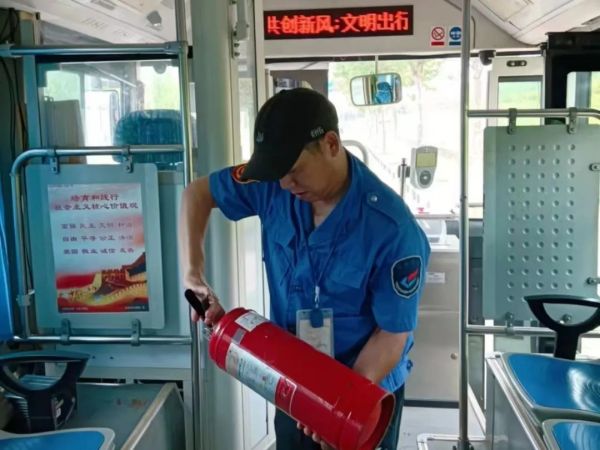 湖南駿達(dá)集團(tuán)有限公司,長(zhǎng)沙城市交通,校車運(yùn)營(yíng),安保服務(wù),新能源科技