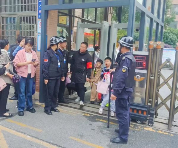 湖南駿達(dá)集團(tuán)有限公司,長沙城市交通,校車運(yùn)營,安保服務(wù),新能源科技