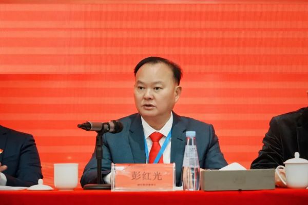 湖南駿達集團有限公司,長沙城市交通,校車運營,安保服務(wù),新能源科技