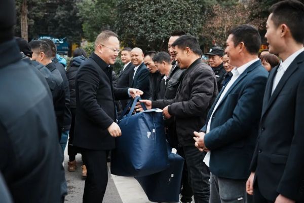 湖南駿達(dá)集團(tuán)有限公司,長沙城市交通,校車運(yùn)營,安保服務(wù),新能源科技