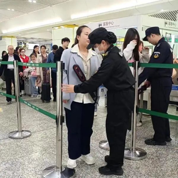 湖南駿達(dá)集團(tuán)有限公司,長(zhǎng)沙城市交通,校車運(yùn)營(yíng),安保服務(wù),新能源科技