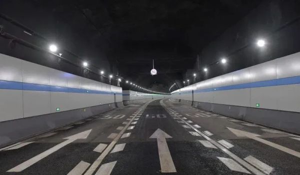 湖南駿達(dá)集團(tuán)有限公司,長(zhǎng)沙城市交通,校車運(yùn)營(yíng),安保服務(wù),新能源科技