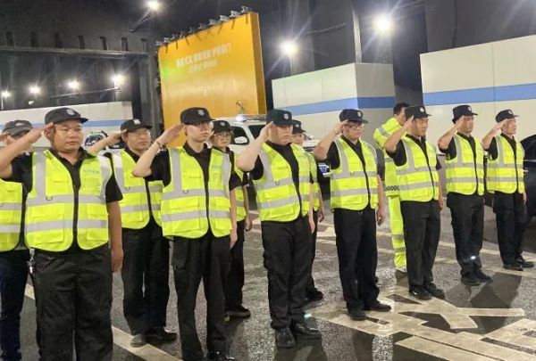 湖南駿達(dá)集團(tuán)有限公司,長(zhǎng)沙城市交通,校車運(yùn)營(yíng),安保服務(wù),新能源科技