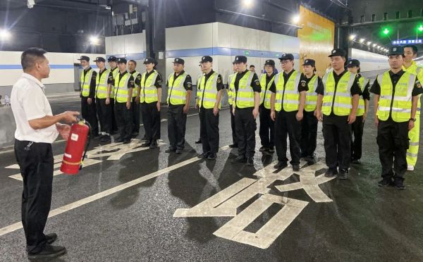 湖南駿達(dá)集團(tuán)有限公司,長(zhǎng)沙城市交通,校車運(yùn)營(yíng),安保服務(wù),新能源科技