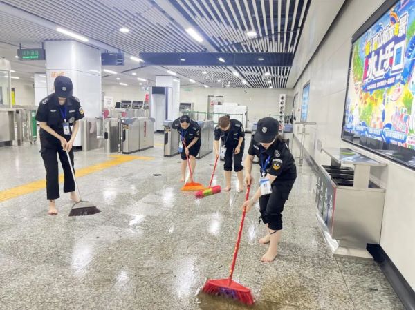 湖南駿達(dá)集團(tuán)有限公司,長沙城市交通,校車運營,安保服務(wù),新能源科技 湖南駿達(dá)集團(tuán)有限公司,長沙城市交通,校車運營,安保服務(wù),新能源科技