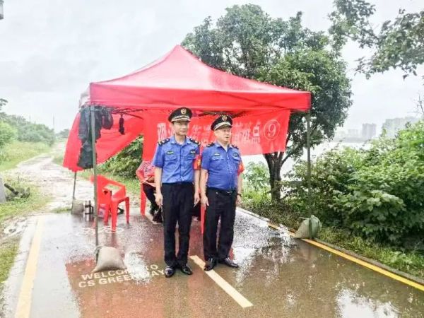 湖南駿達(dá)集團(tuán)有限公司,長沙城市交通,校車運營,安保服務(wù),新能源科技 湖南駿達(dá)集團(tuán)有限公司,長沙城市交通,校車運營,安保服務(wù),新能源科技