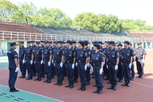 湖南駿達集團有限公司,長沙城市交通,校車運營,安保服務(wù),新能源科技