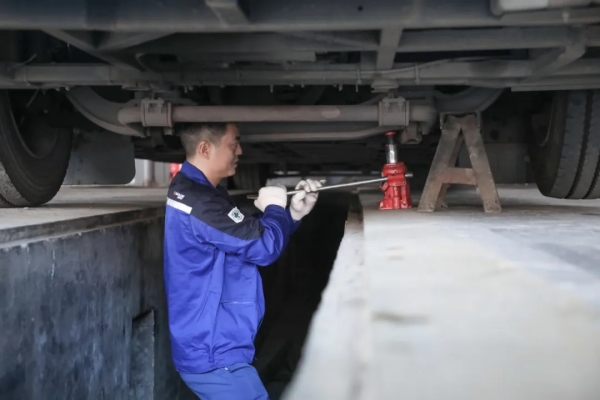 湖南駿達(dá)集團(tuán)有限公司,長沙城市交通,校車運營,安保服務(wù),新能源科技 湖南駿達(dá)集團(tuán)有限公司,長沙城市交通,校車運營,安保服務(wù),新能源科技