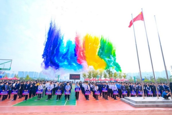 湖南駿達(dá)集團(tuán)有限公司,長沙城市交通,校車運(yùn)營,安保服務(wù),新能源科技