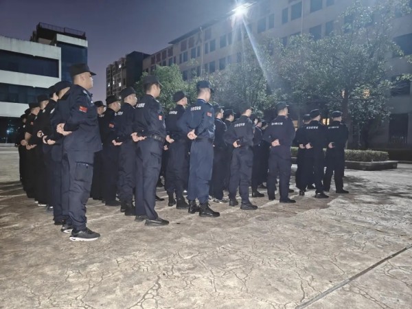 湖南駿達集團有限公司,長沙城市交通,校車運營,安保服務(wù),新能源科技