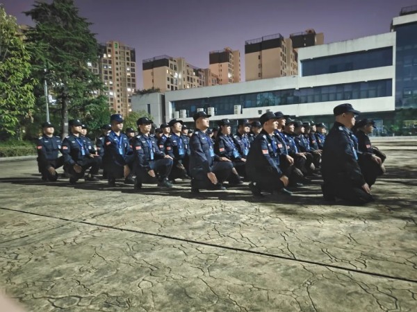 湖南駿達集團有限公司,長沙城市交通,校車運營,安保服務(wù),新能源科技