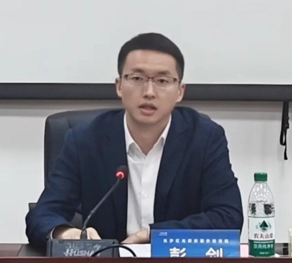 湖南駿達集團有限公司,長沙城市交通,校車運營,安保服務(wù),新能源科技