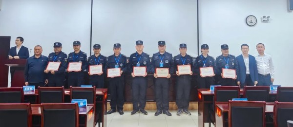 湖南駿達集團有限公司,長沙城市交通,校車運營,安保服務(wù),新能源科技