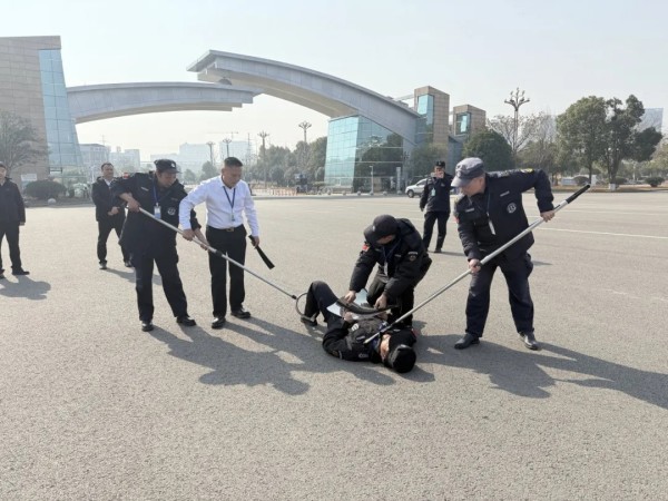 湖南駿達(dá)集團(tuán)有限公司,長(zhǎng)沙城市交通,校車運(yùn)營(yíng),安保服務(wù),新能源科技