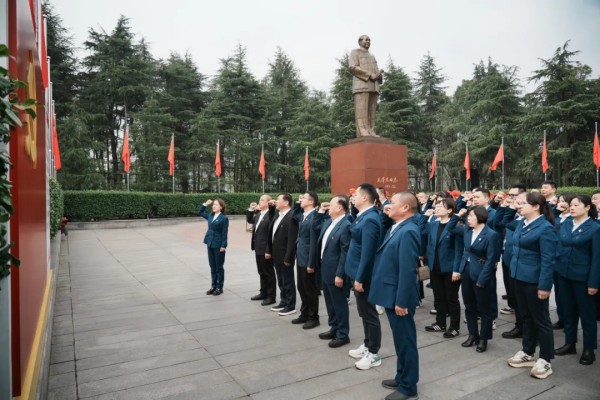 湖南駿達(dá)集團(tuán)有限公司,長(zhǎng)沙城市交通,校車(chē)運(yùn)營(yíng),安保服務(wù),新能源科技