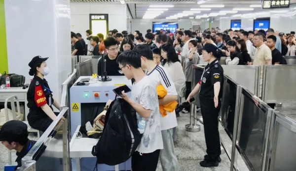 湖南駿達(dá)集團(tuán)有限公司,長(zhǎng)沙城市交通,校車運(yùn)營(yíng),安保服務(wù),新能源科技