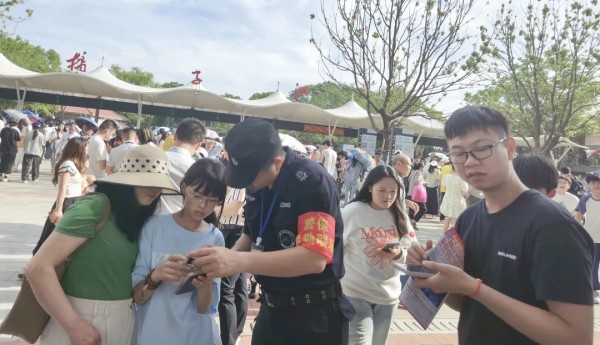 湖南駿達(dá)集團(tuán)有限公司,長(zhǎng)沙城市交通,校車運(yùn)營(yíng),安保服務(wù),新能源科技