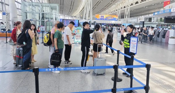 湖南駿達(dá)集團(tuán)有限公司,長(zhǎng)沙城市交通,校車運(yùn)營(yíng),安保服務(wù),新能源科技