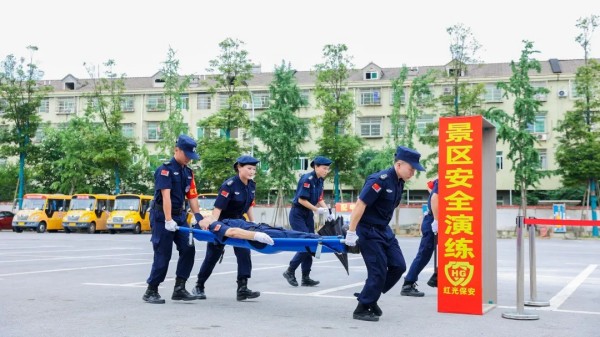 湖南駿達(dá)集團(tuán)有限公司,長沙城市交通,校車運(yùn)營,安保服務(wù),新能源科技