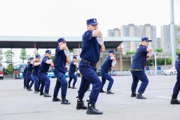 湖南駿達(dá)集團(tuán)有限公司,長沙城市交通,校車運(yùn)營,安保服務(wù),新能源科技